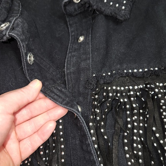 Western Black Button Up Long Sleeve RawHem Rhinestone Fringe Nashville Cezele S - Picture 4 of 9